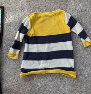 Baby Gap 3-6 month sweater